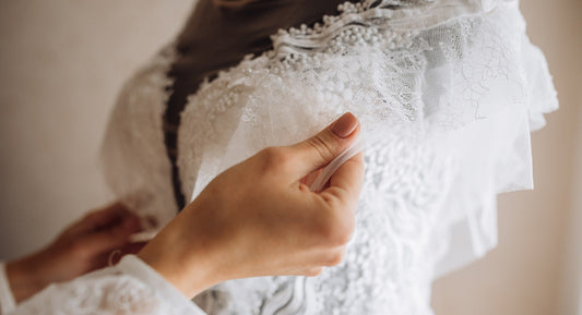 Seven Early Warning Signs a Bridal Dress Is Deteriorating