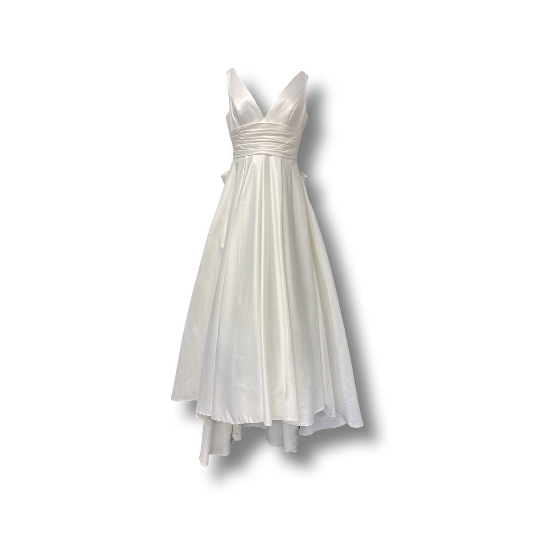 Wedding Dress Cleaning Service | Clean ONLY | Happilyeverafterpreservation.com